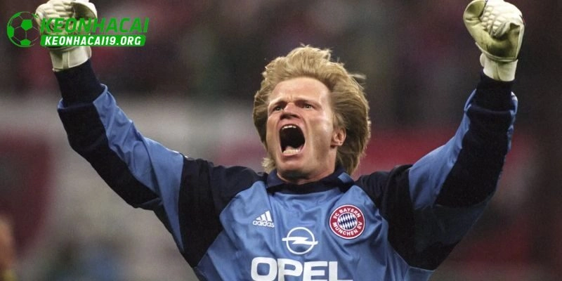 Oliver Kahn – Người khổng lồ với tinh thần thép